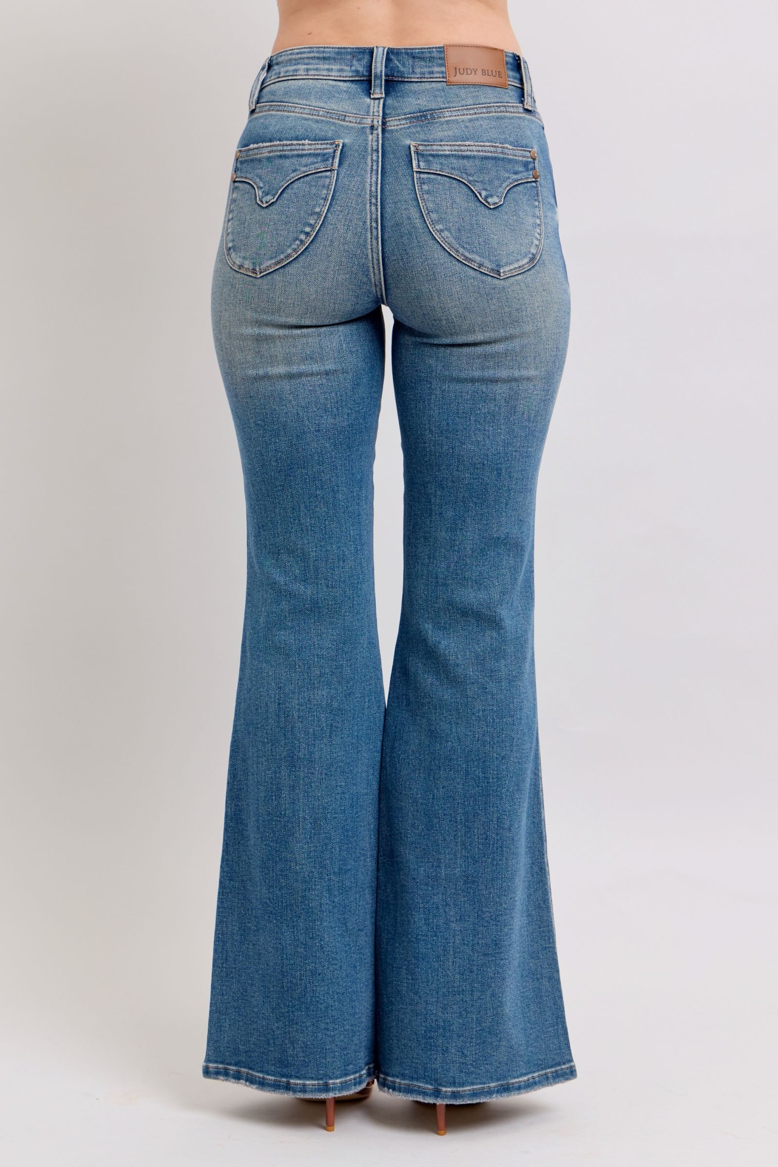 Judy Blue MR Tummy Control Vintage Wash Jeans - Jsopretty.com