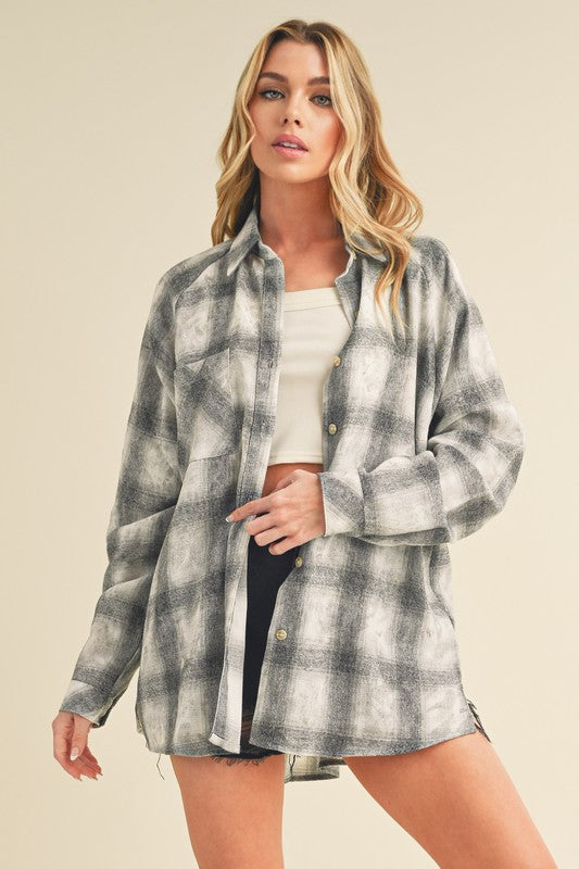 Aemi + Co Washed Plaid Flannel Side Step Hem Shirt - Jsopretty.com