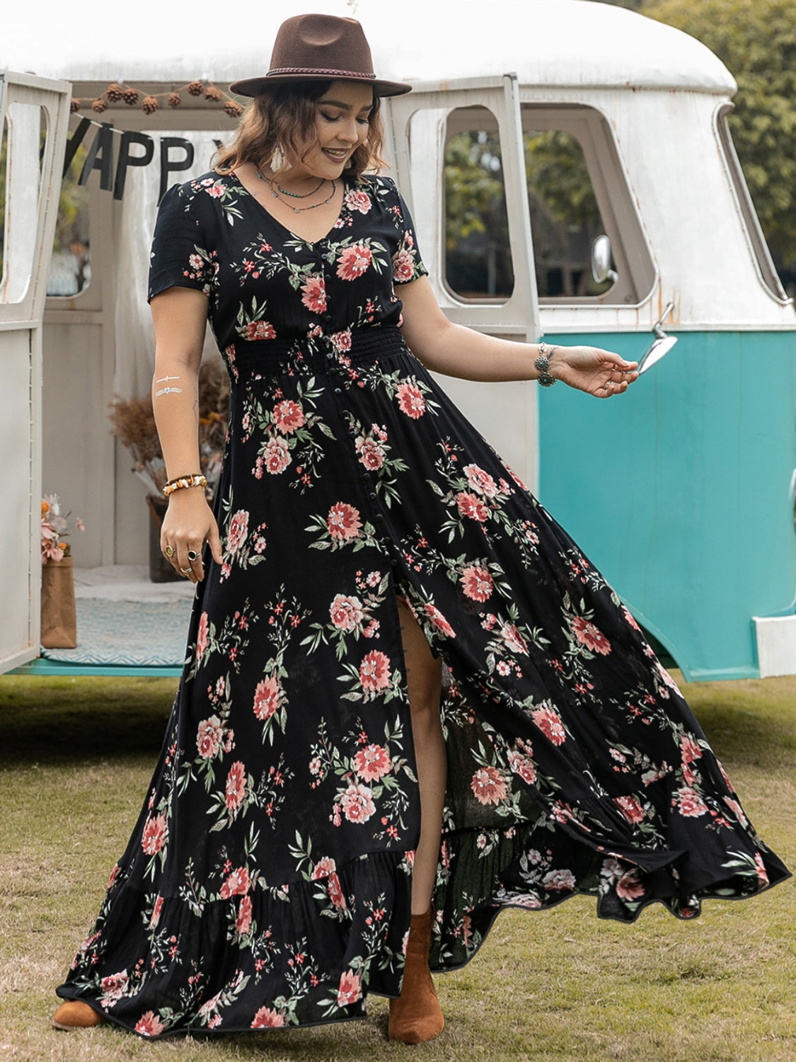 Plus Size Button Detail Printed V-Neck Short Sleeve Maxi Dress - Jsopretty.com