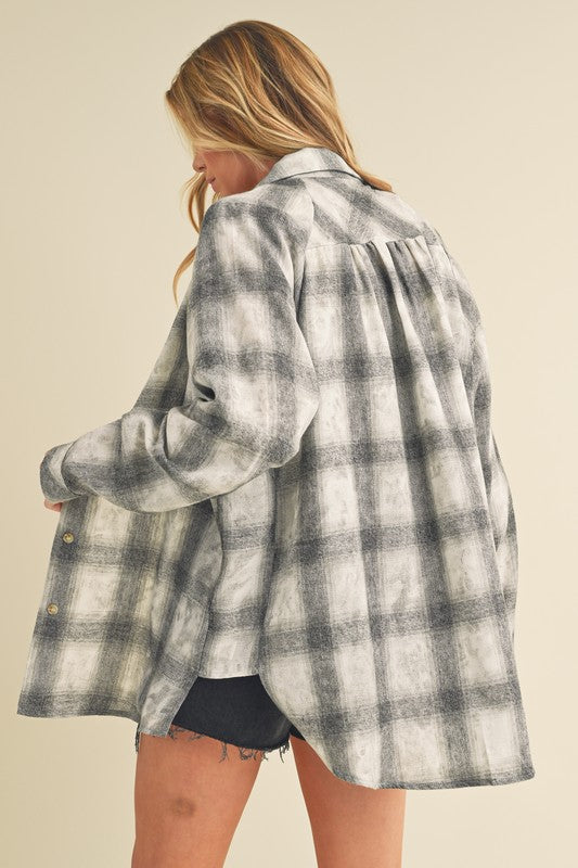 Aemi + Co Washed Plaid Flannel Side Step Hem Shirt - Jsopretty.com